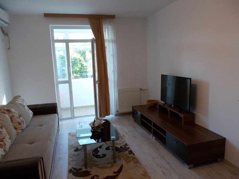 Basarabia, Diham, apartament 2 camere,